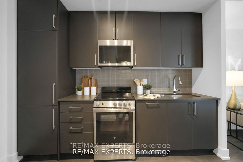 2450 Old Bronte Road 324