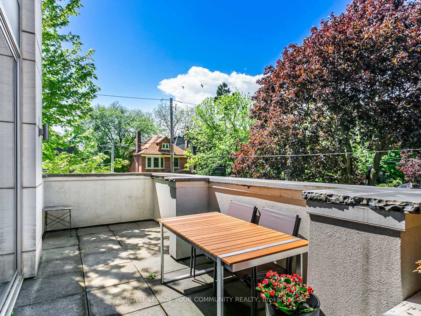 3 Bedrooms Condo at 1 Rainsford, Toronto For sale