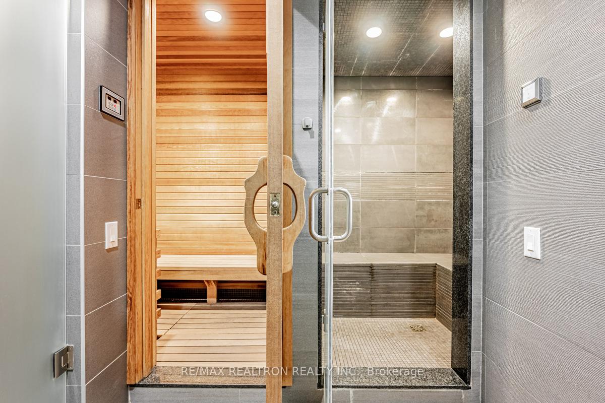 2 Bedrooms Condo at 70 Distillery, Toronto For sale