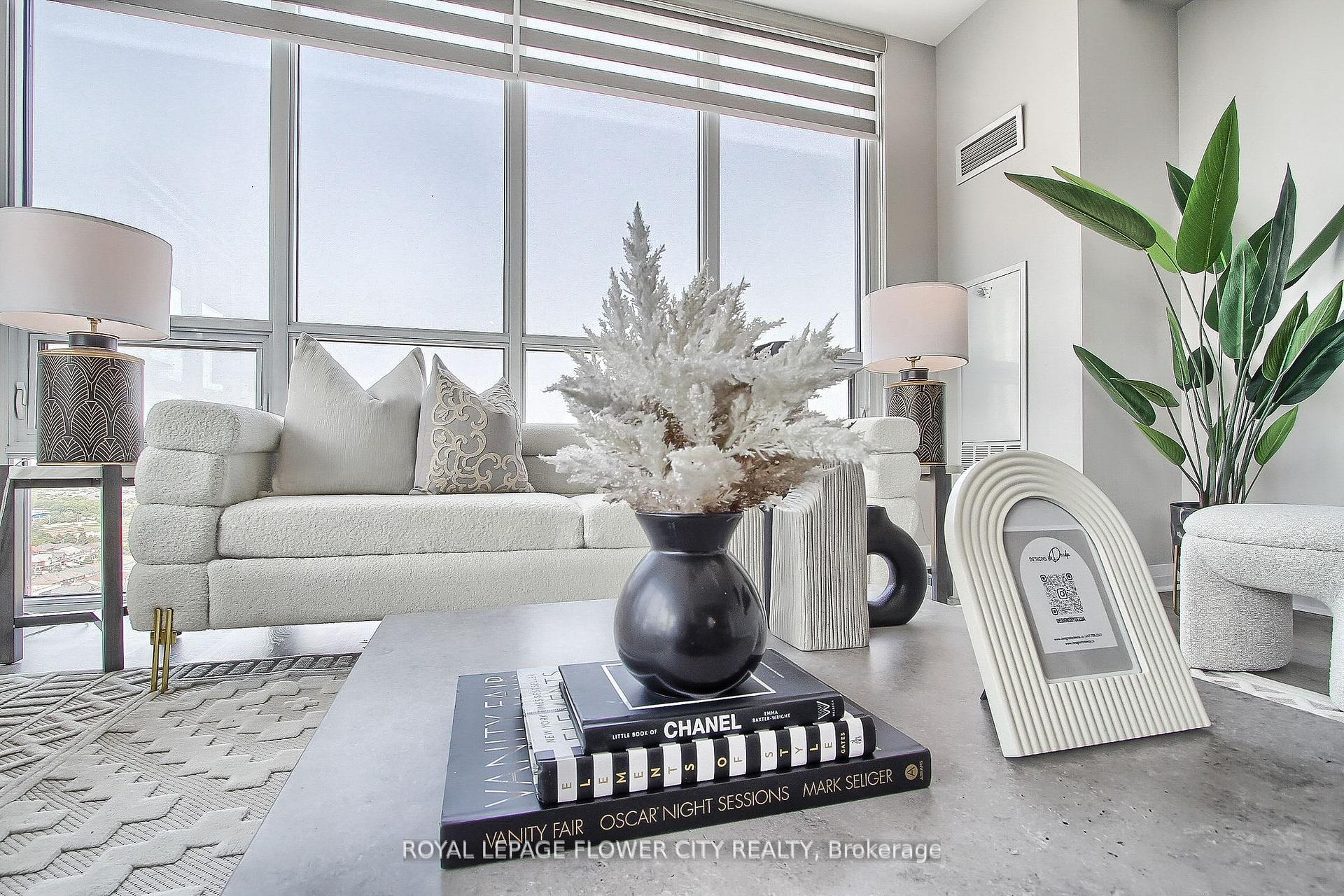 3 Bedrooms Condo at 5025 Four Springs, Mississauga For sale