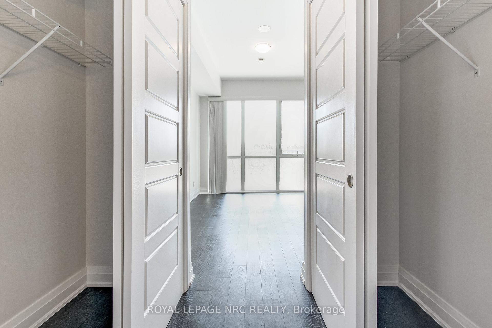 2 Bedrooms Condo at 2025 Maria, Burlington For sale