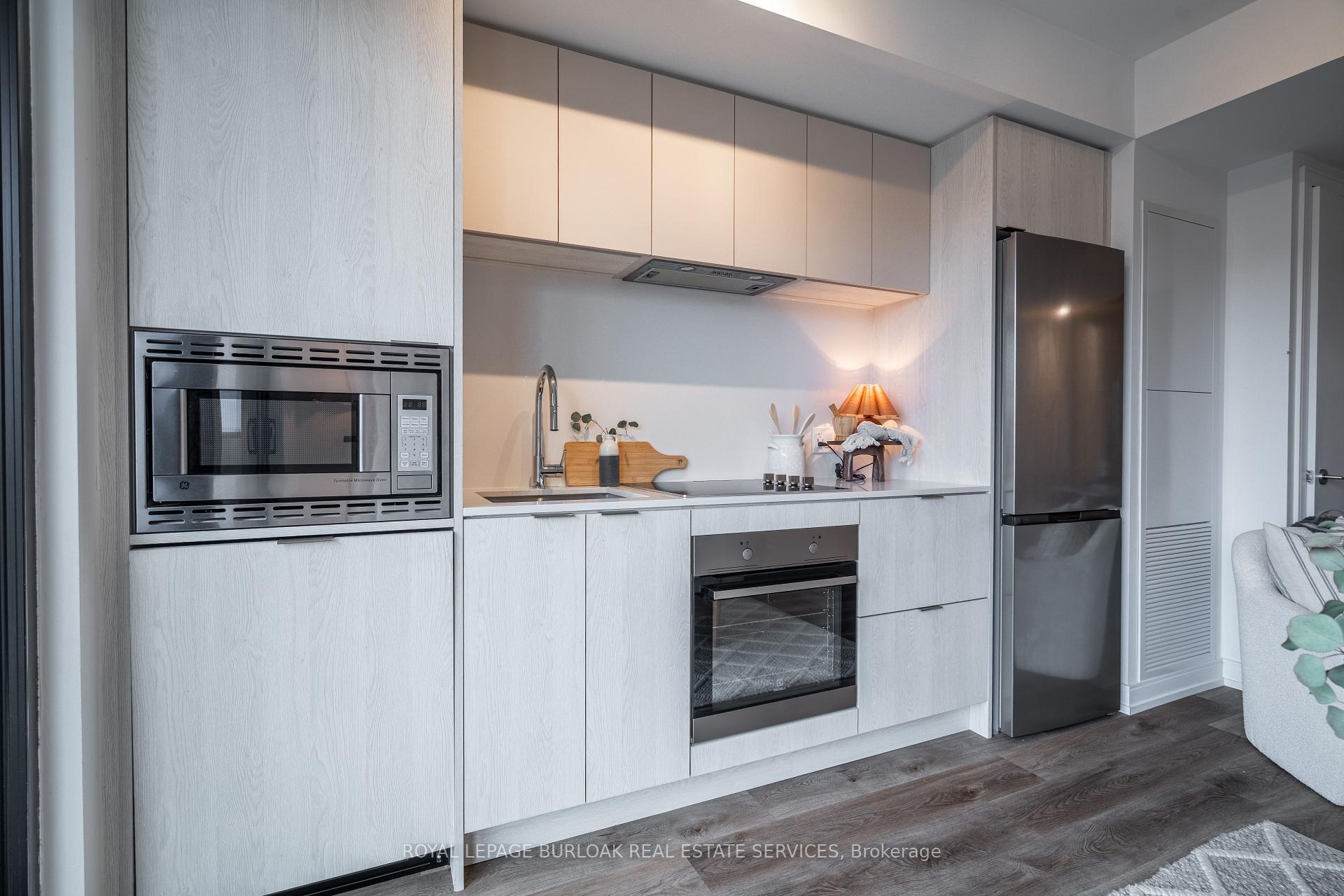 1 Bedroom Condo at 1 Jarvis, Hamilton For sale