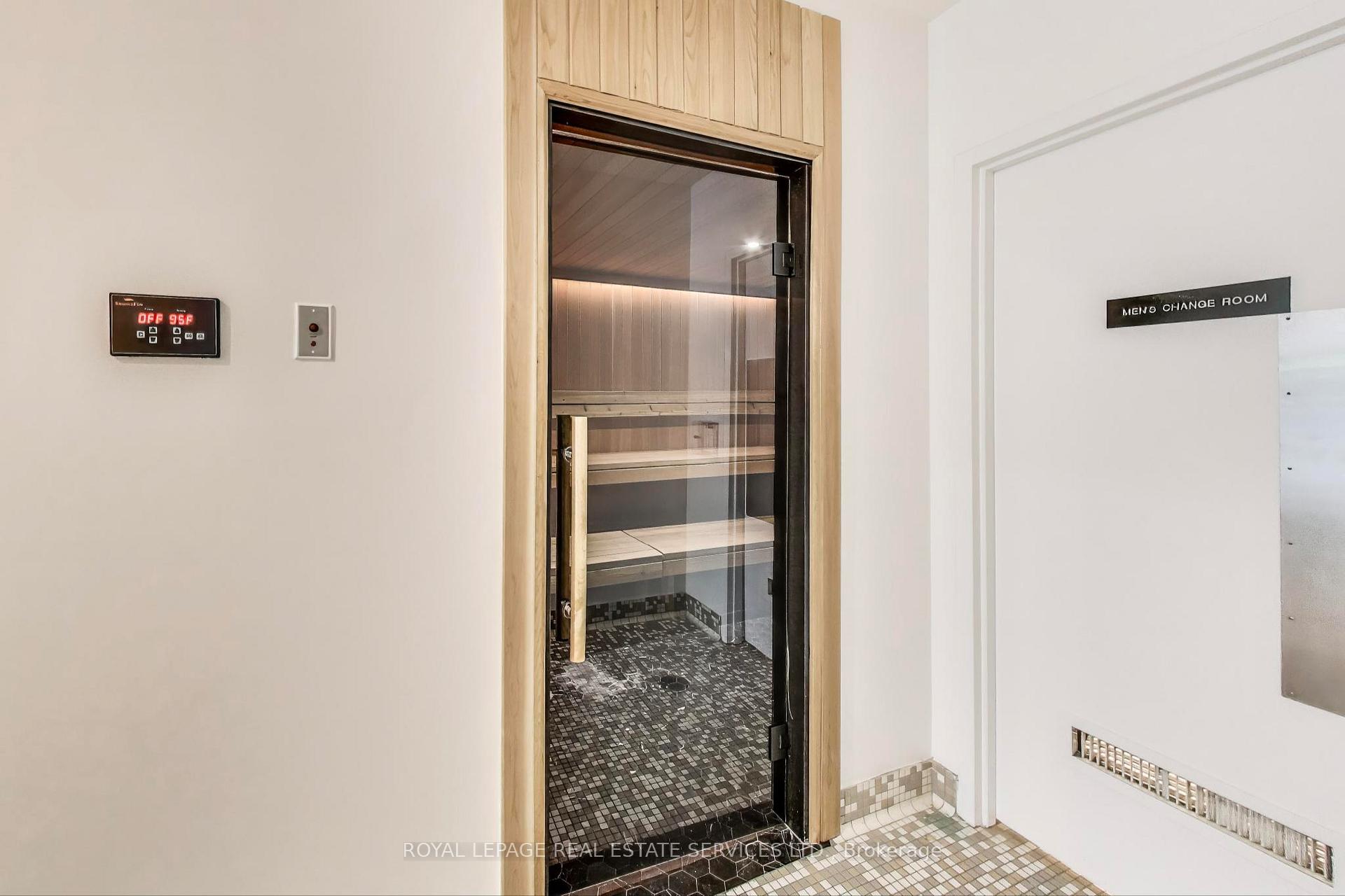 2 Bedrooms Condo at 81 Navy Wharf, Toronto For sale