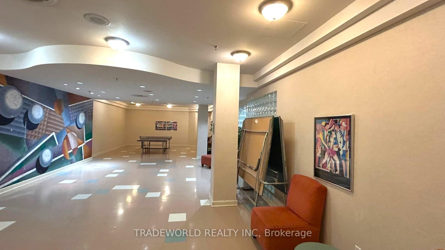 2 Bedrooms Condo at 68 Corporate, Toronto For sale