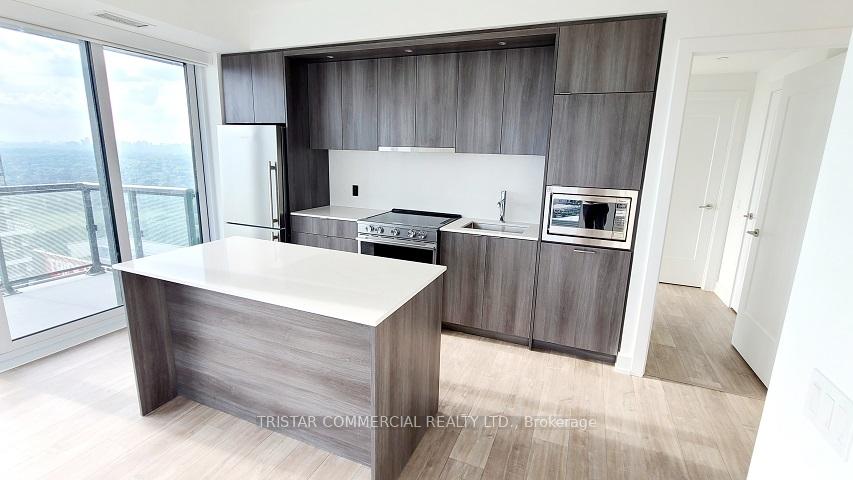 2 Bedrooms Condo at 30 Inn on the Park,  Toronto For sale