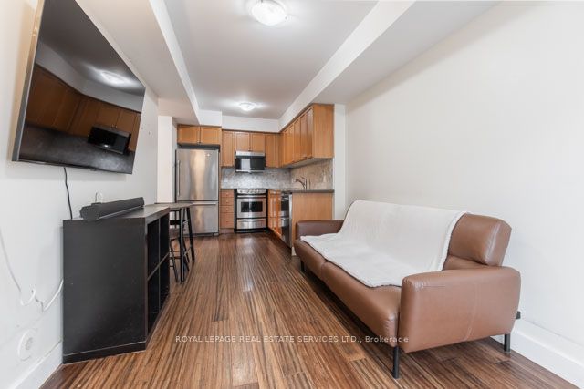 4975 Southampton Drive, #272