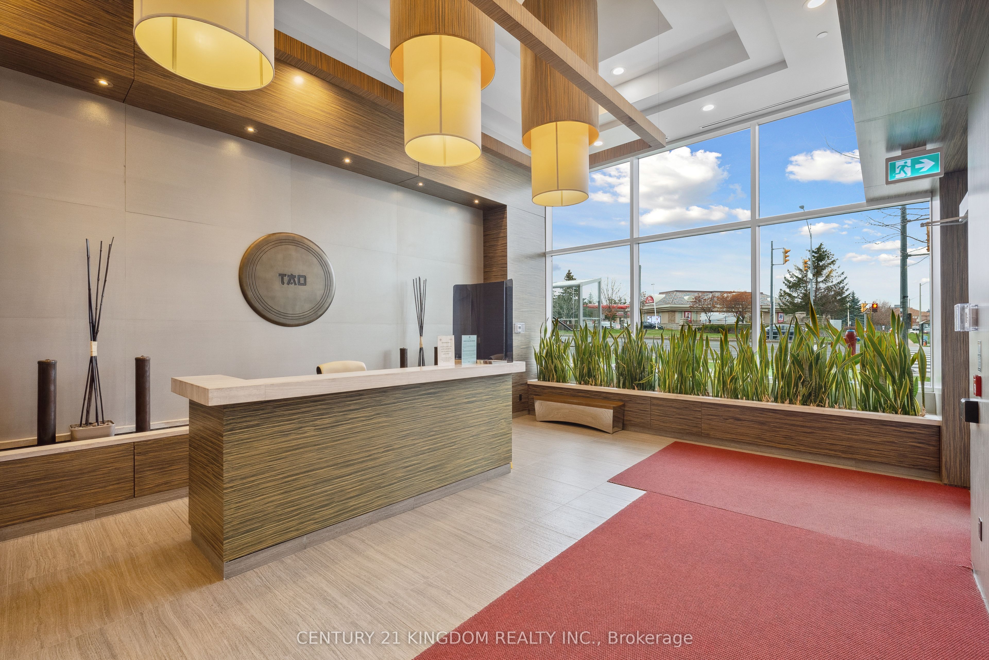8763 bayview Avenue, #233