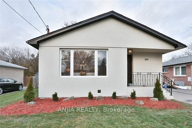 445 Taylor Mills