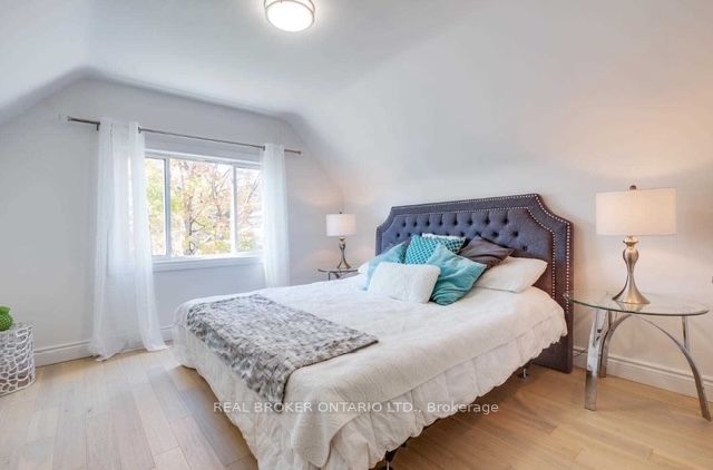 45 Vernon Road E, #Upper Level Only