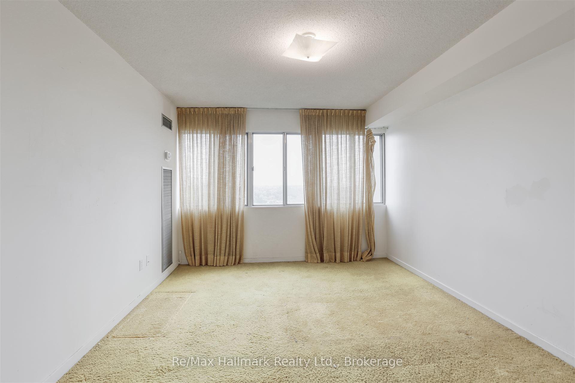 2 Bedrooms Condo at 1580 Mississauga Valley,  Mississauga For sale