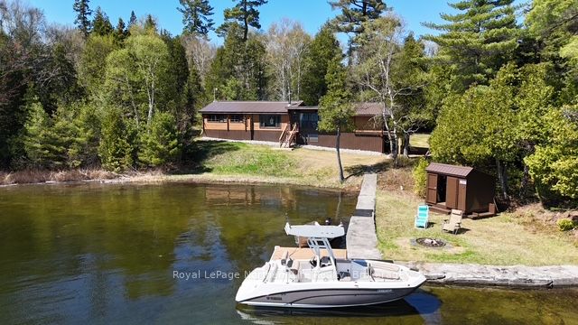 2254 Lake Temagami Island 234