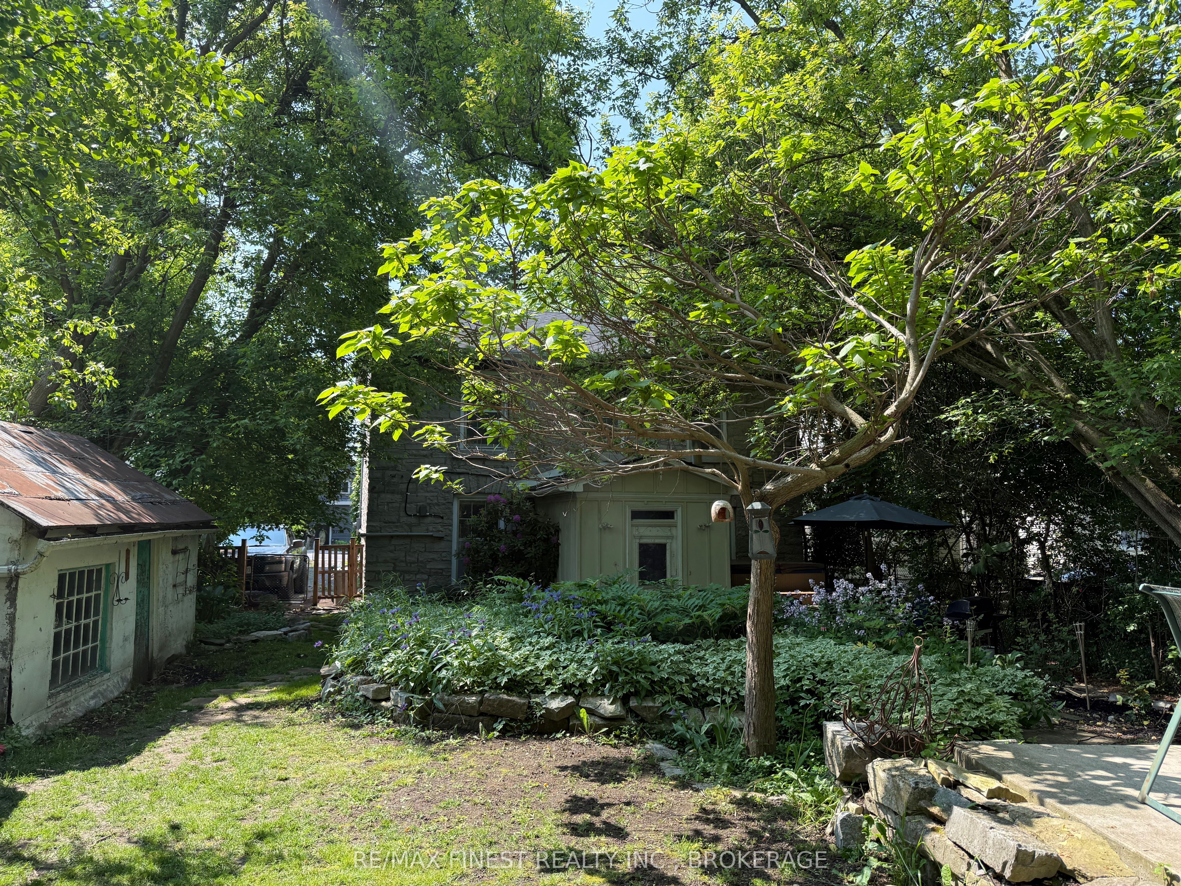 579 Union Street
