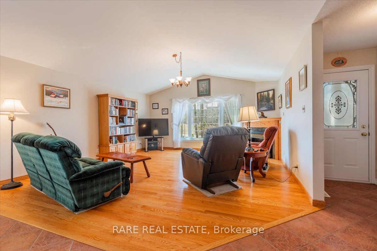 37 Boyd Crescent