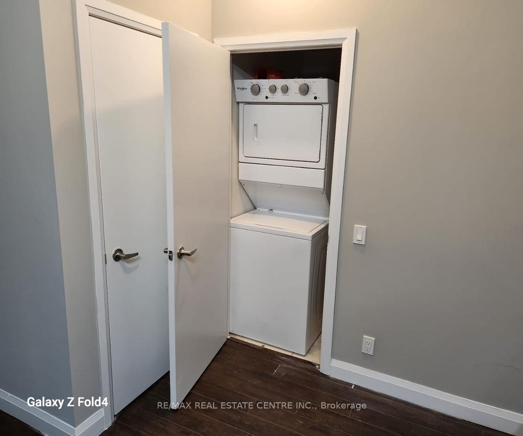 3 Bedrooms Condo at 22 East Haven,  Toronto For sale