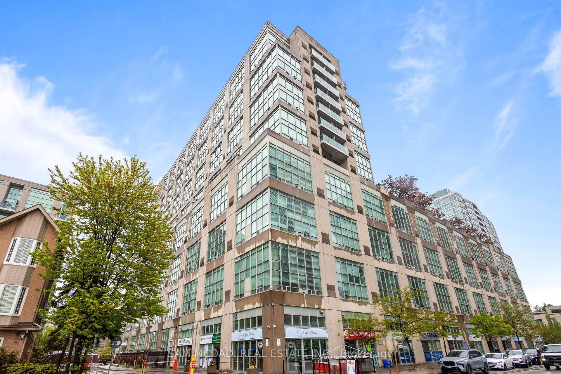 2 Bedrooms Condo at 250 Manitoba, Toronto For sale