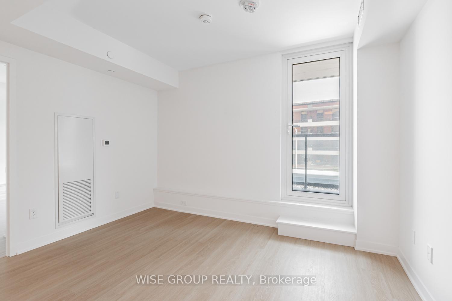 2 Bedrooms Condo at 500 Wilson, Toronto For sale