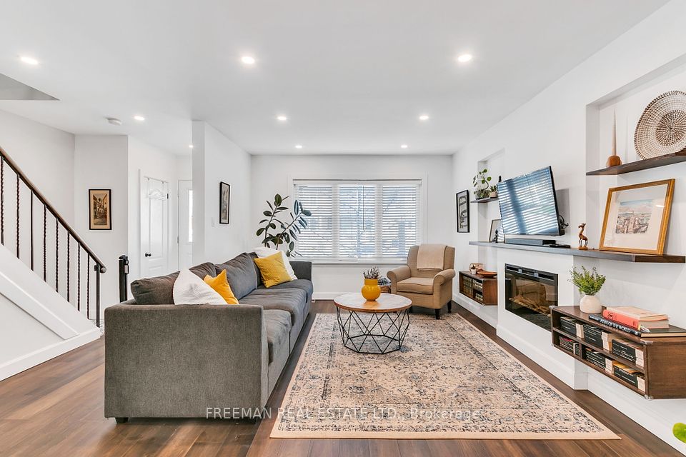 14 Hilldale Road, Toronto, ON M6N 3Y2