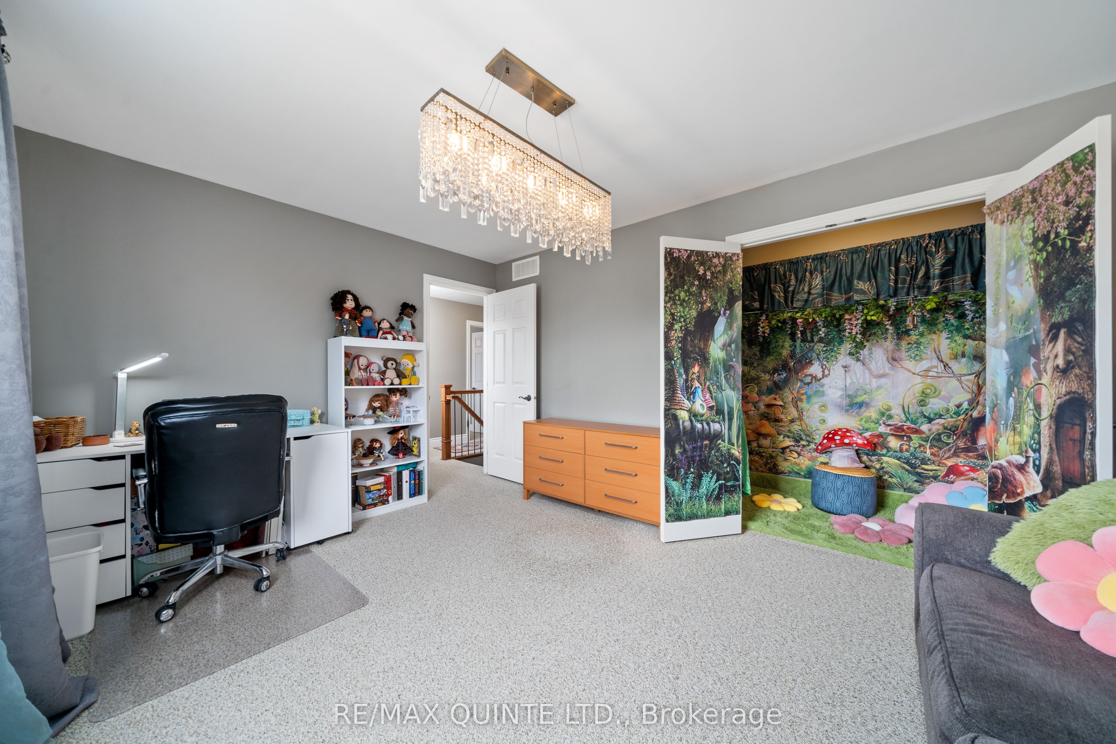 10 Meagher Place