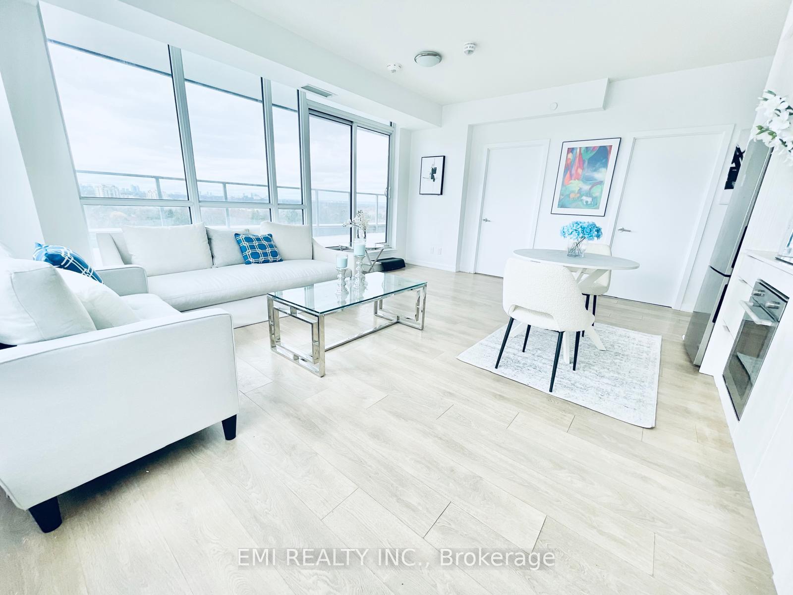 3 Bedrooms Condo at 36 Forest Manor,  Toronto For sale