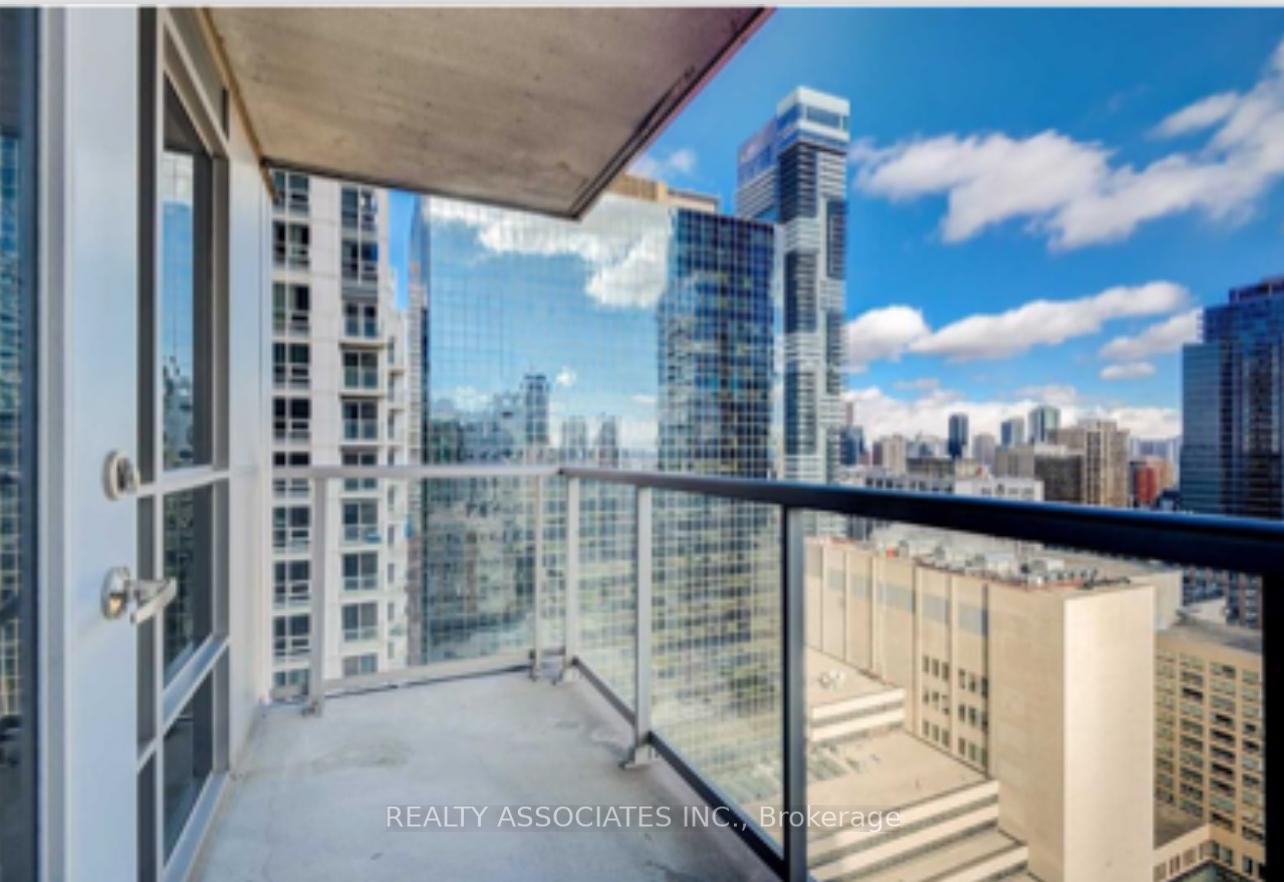 3 Bedrooms Condo at 761 Bay, Toronto For sale