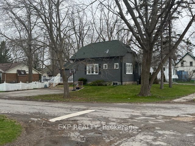 13 Queen Street, Kawartha Lakes, ON K0L 2W0