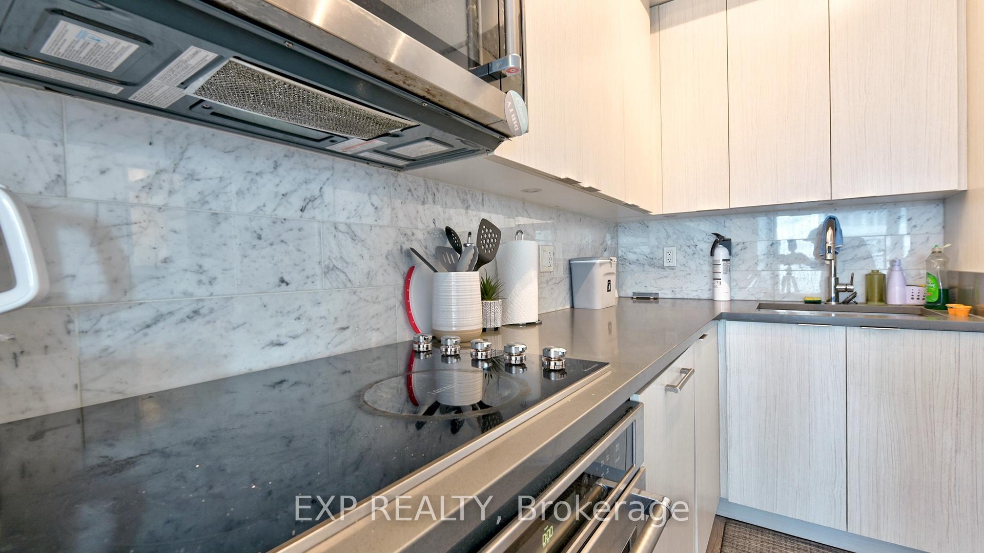 1 Bedroom Co-op at 38 IANNUZZI,  Toronto For sale