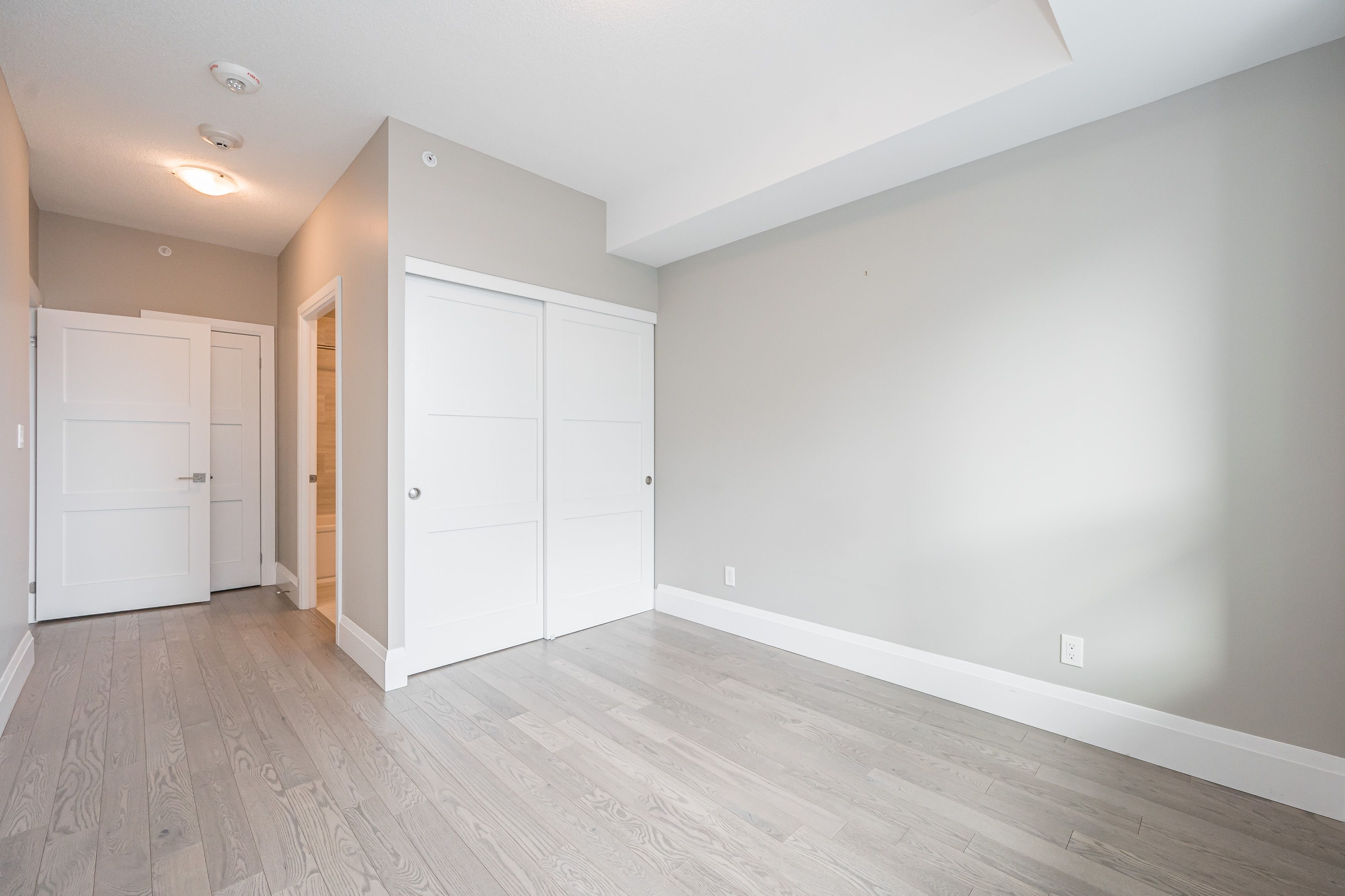 63 Arthur Street S 801