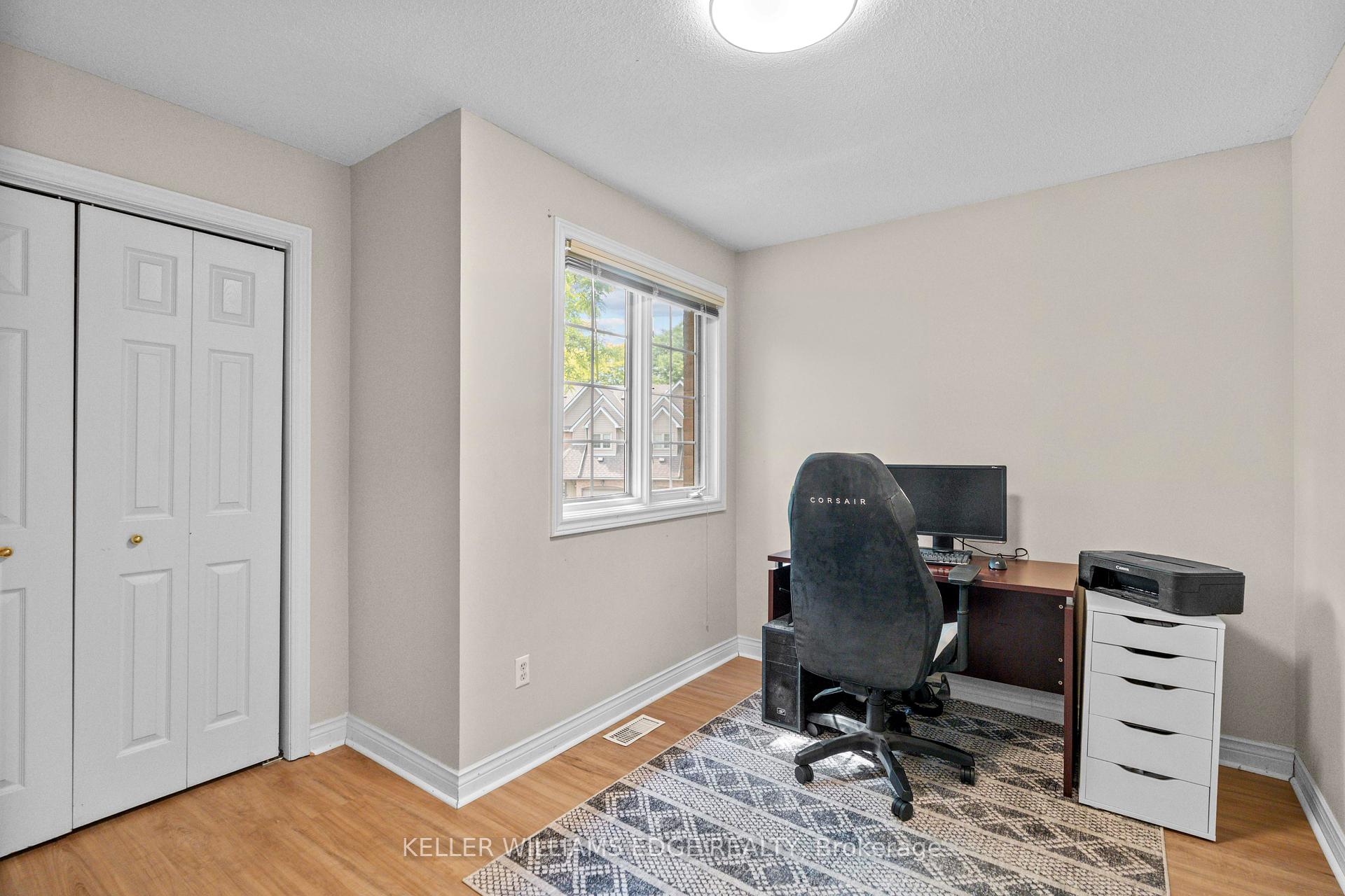 3 Bedrooms Condo at 320 Hamilton, Hamilton For sale