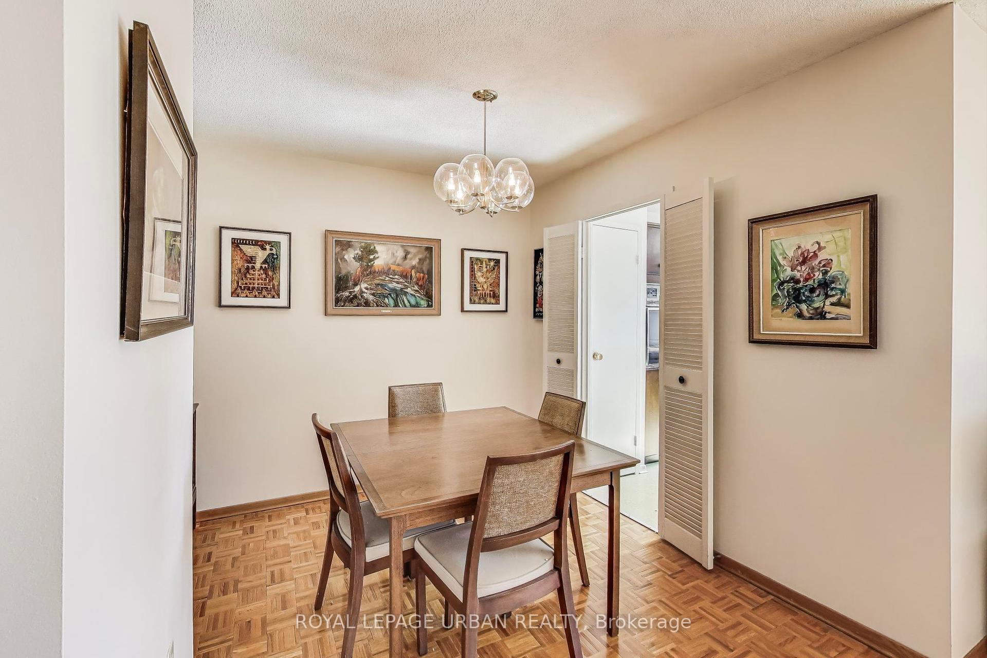 2 Bedrooms Condo at 166 Sherwood, Toronto For sale