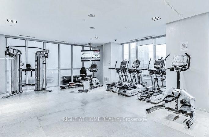 2 Bedrooms Condo at 56 Annie Craig, Toronto For sale