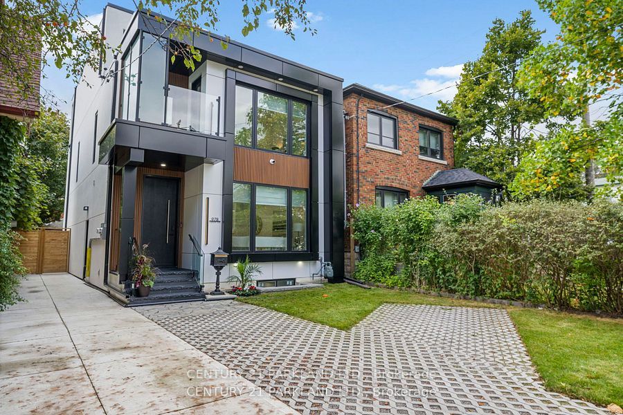978 Carlaw