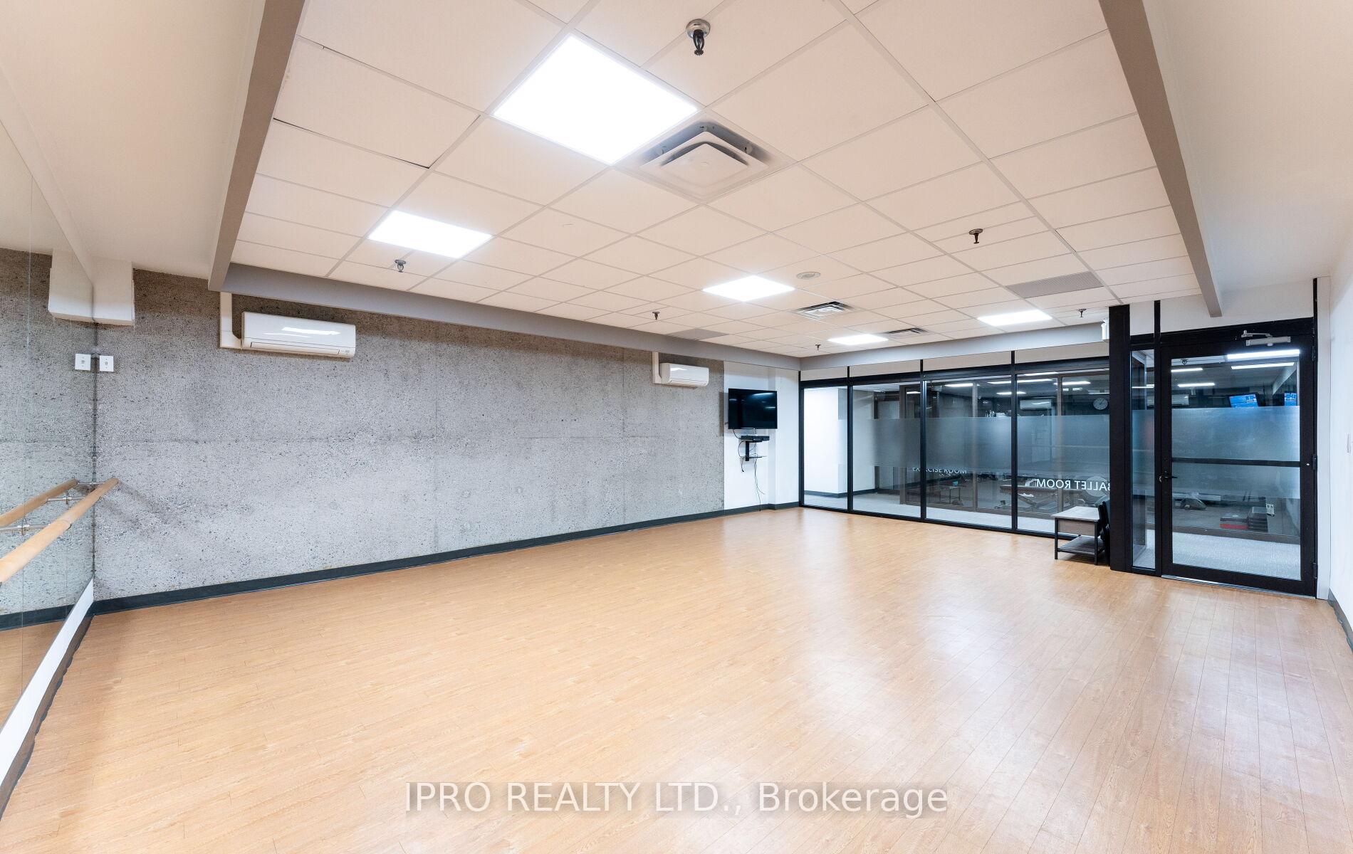 4 Bedrooms Condo at 60 Southport, Toronto For sale