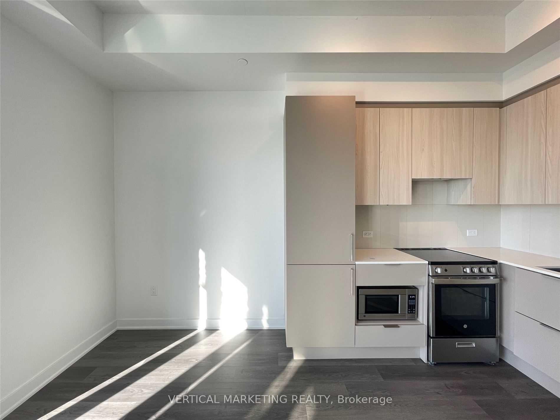 1 Bedroom Condo at 3900 Confederation, Mississauga For sale