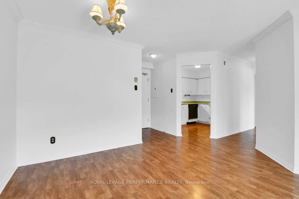 345 CENTRUM Boulevard W, #403