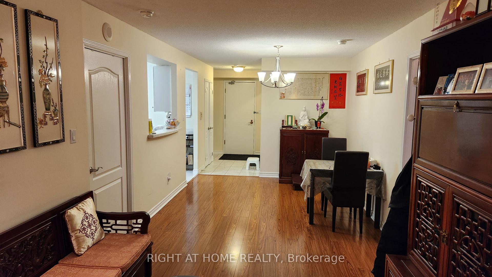 2 Bedrooms Condo at 1883 McNicoll, Toronto For sale