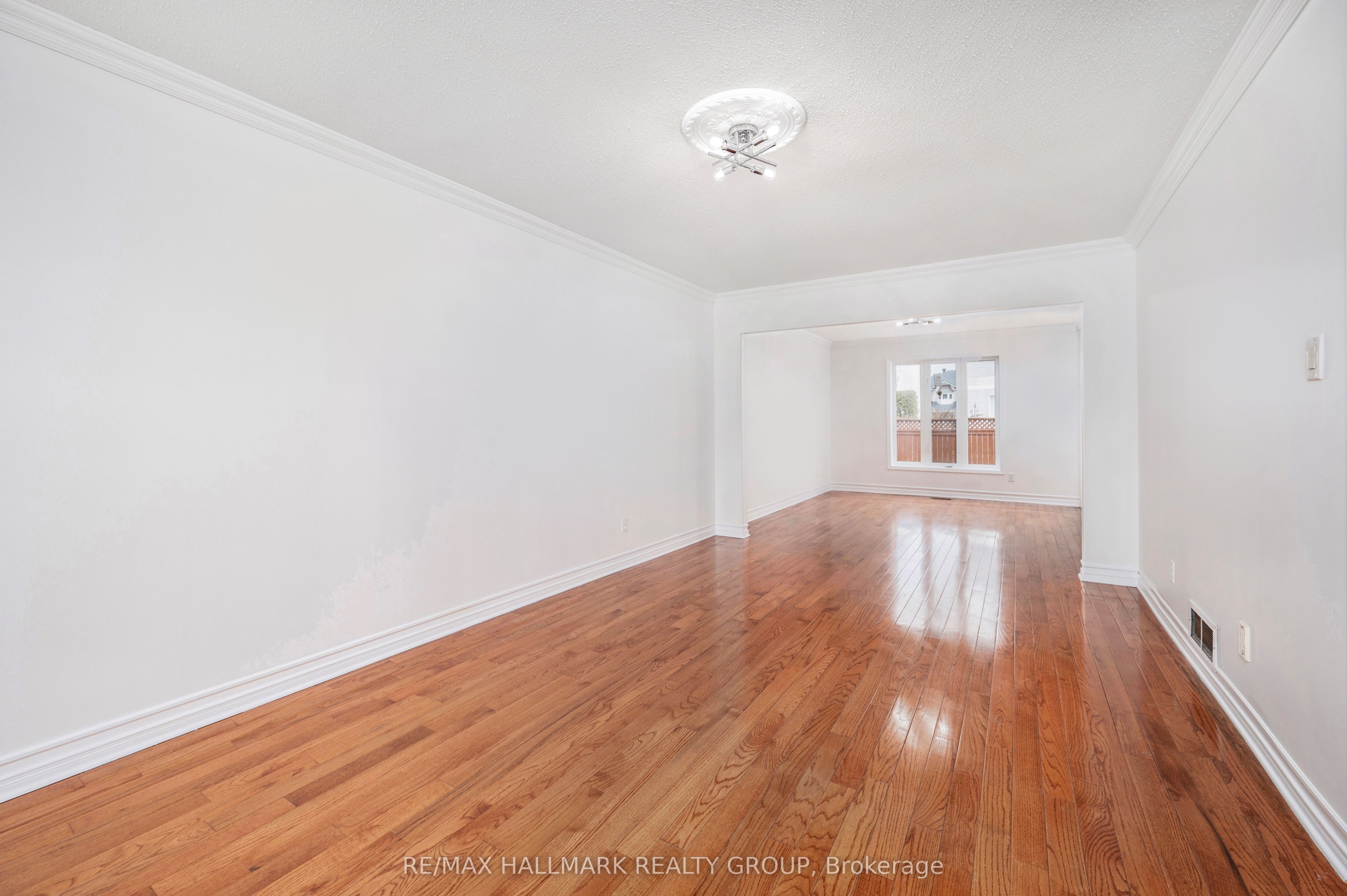 1401 MONTRESOR Way