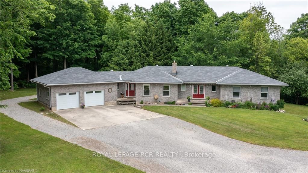 78 LAKE Street, Georgian Bluffs, ON N0H 2K0