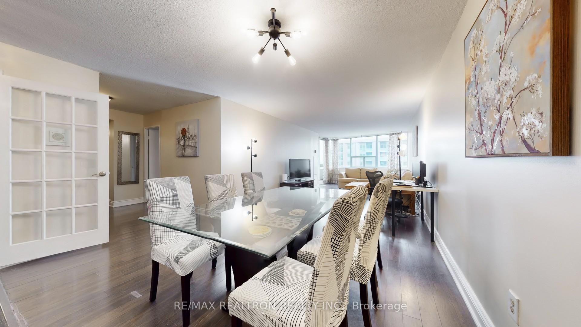 3 Bedrooms Condo at 45 Huntingdale, Toronto For sale