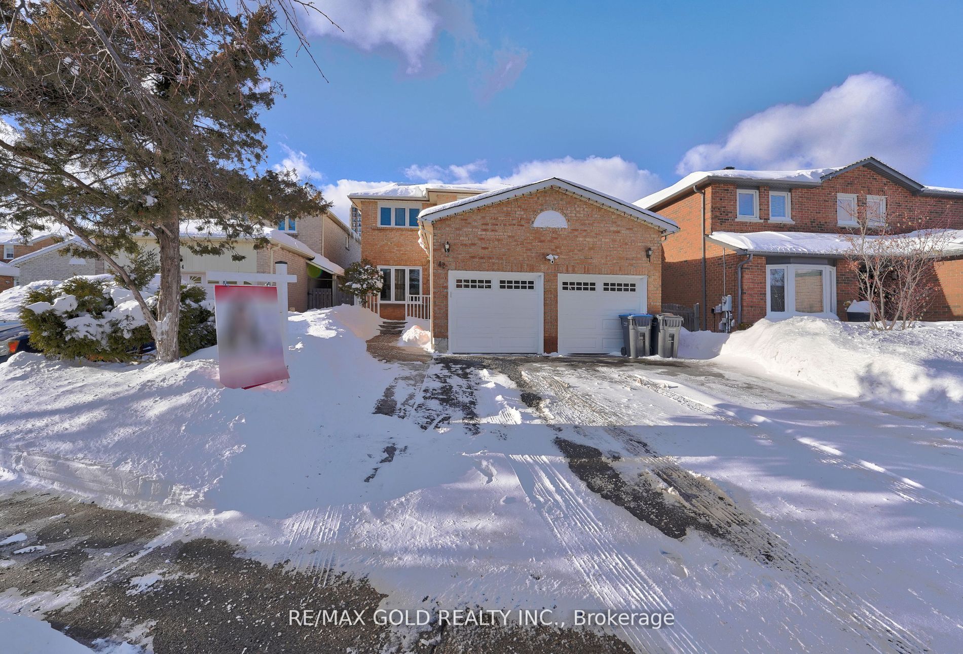 42 Blackmere Circle, Brampton, ON L6W 4B5