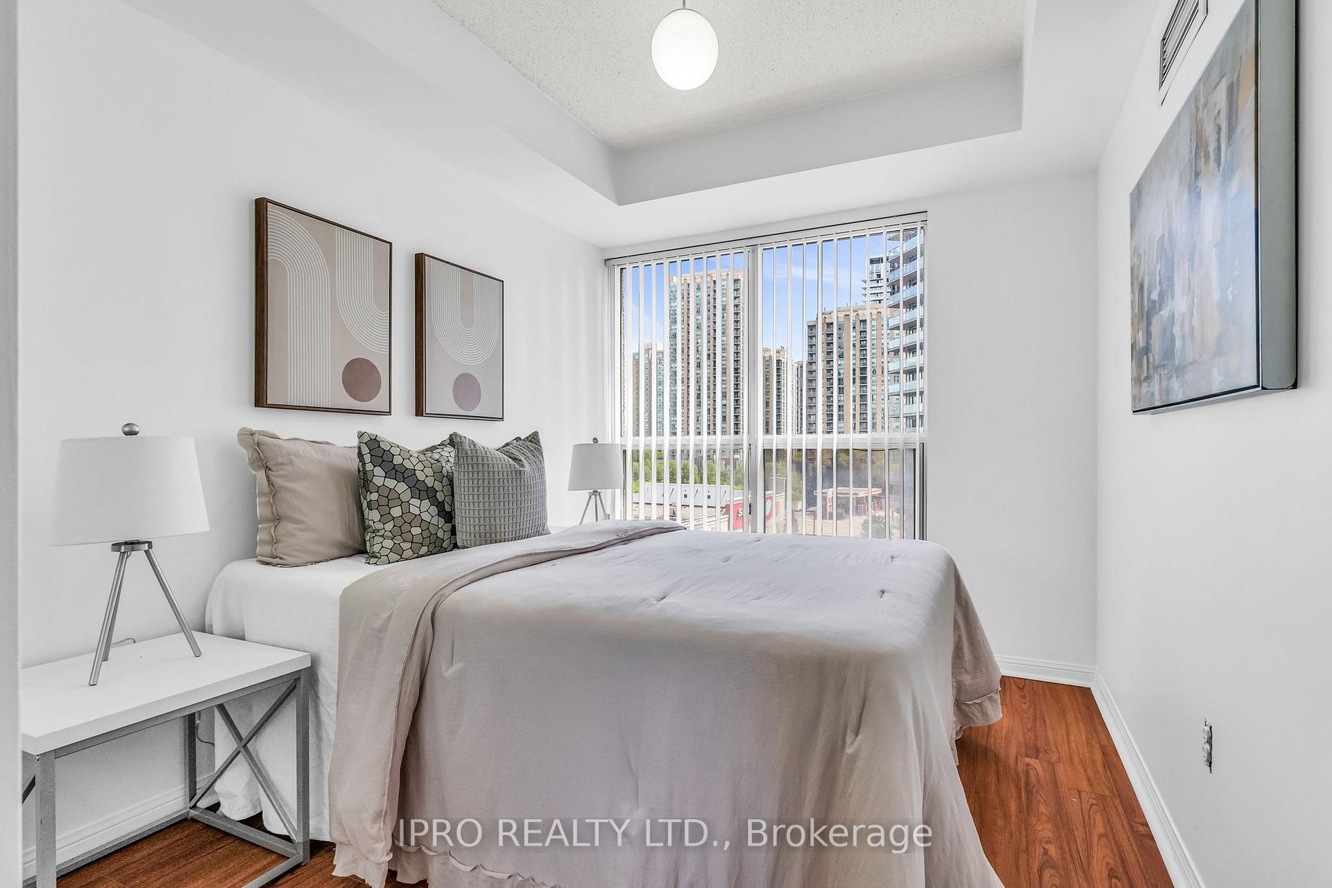 3 Bedrooms Condo at 23 Lorraine, Toronto For sale