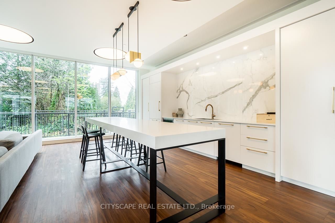 585 Austin Avenue, #1907