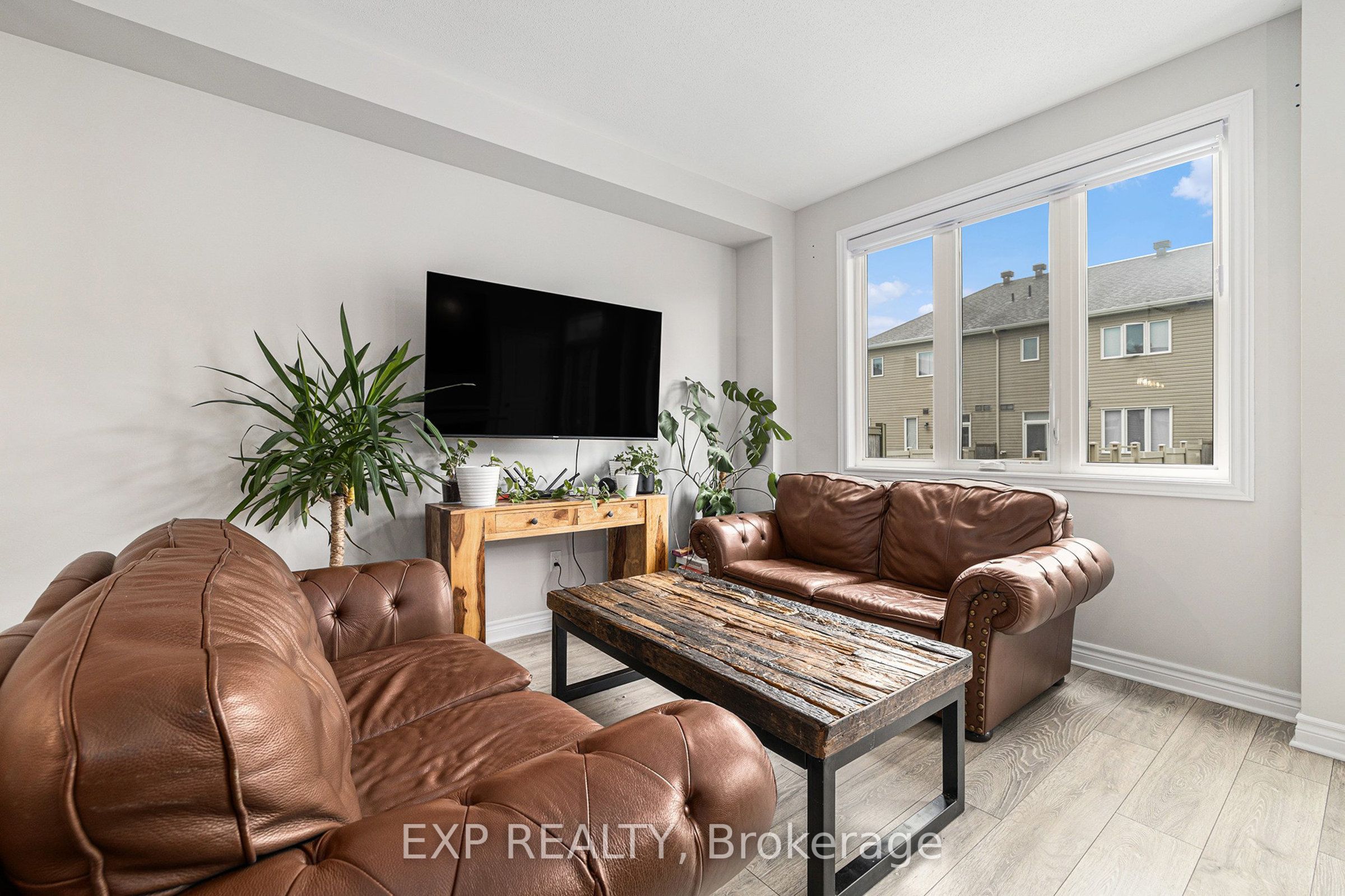 606 Geranium Walk