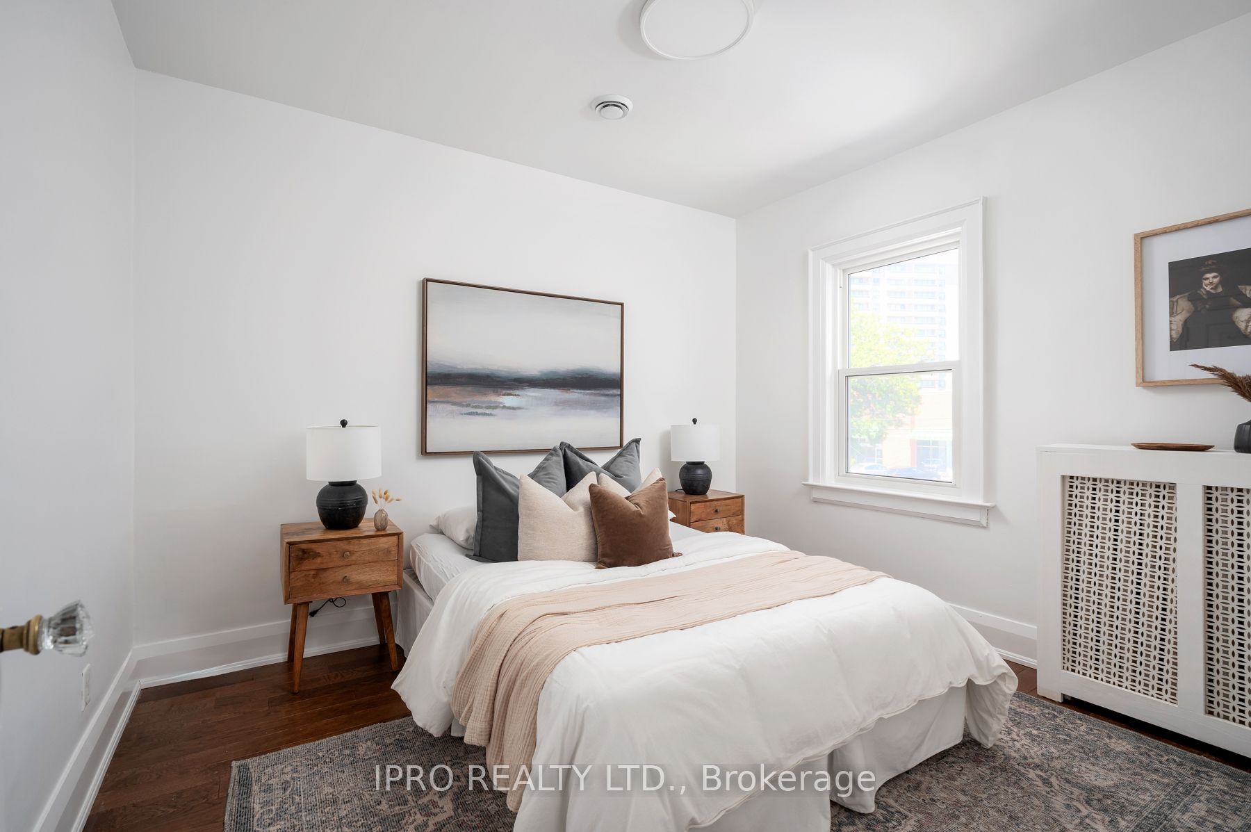 12 Mortimer Avenue