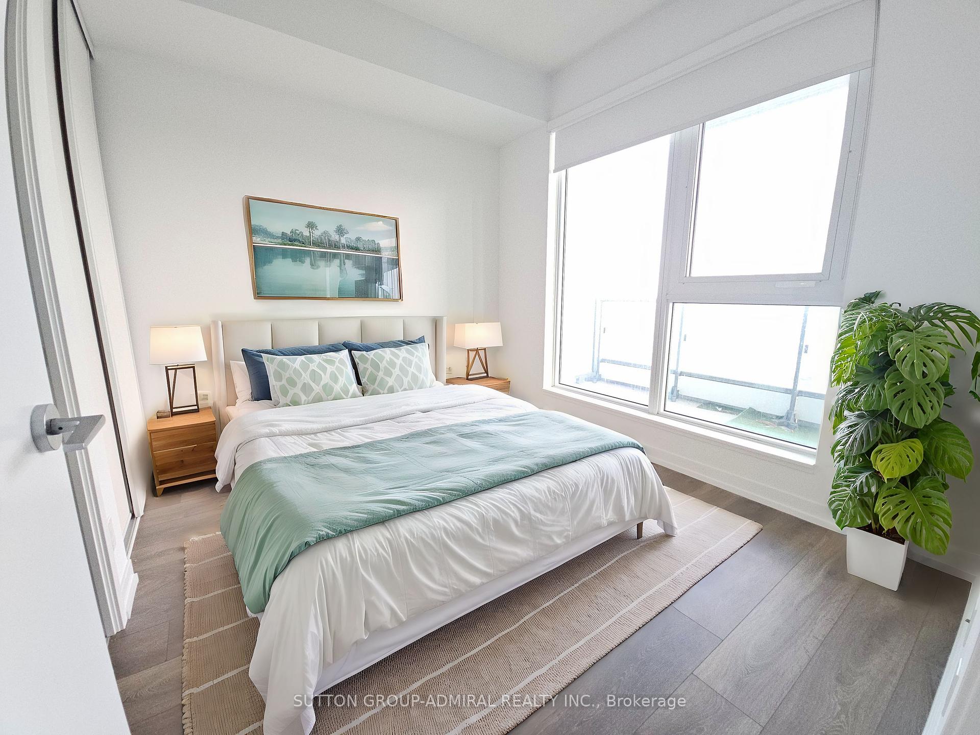 3 Bedrooms Condo at 950 Portage, Vaughan For sale