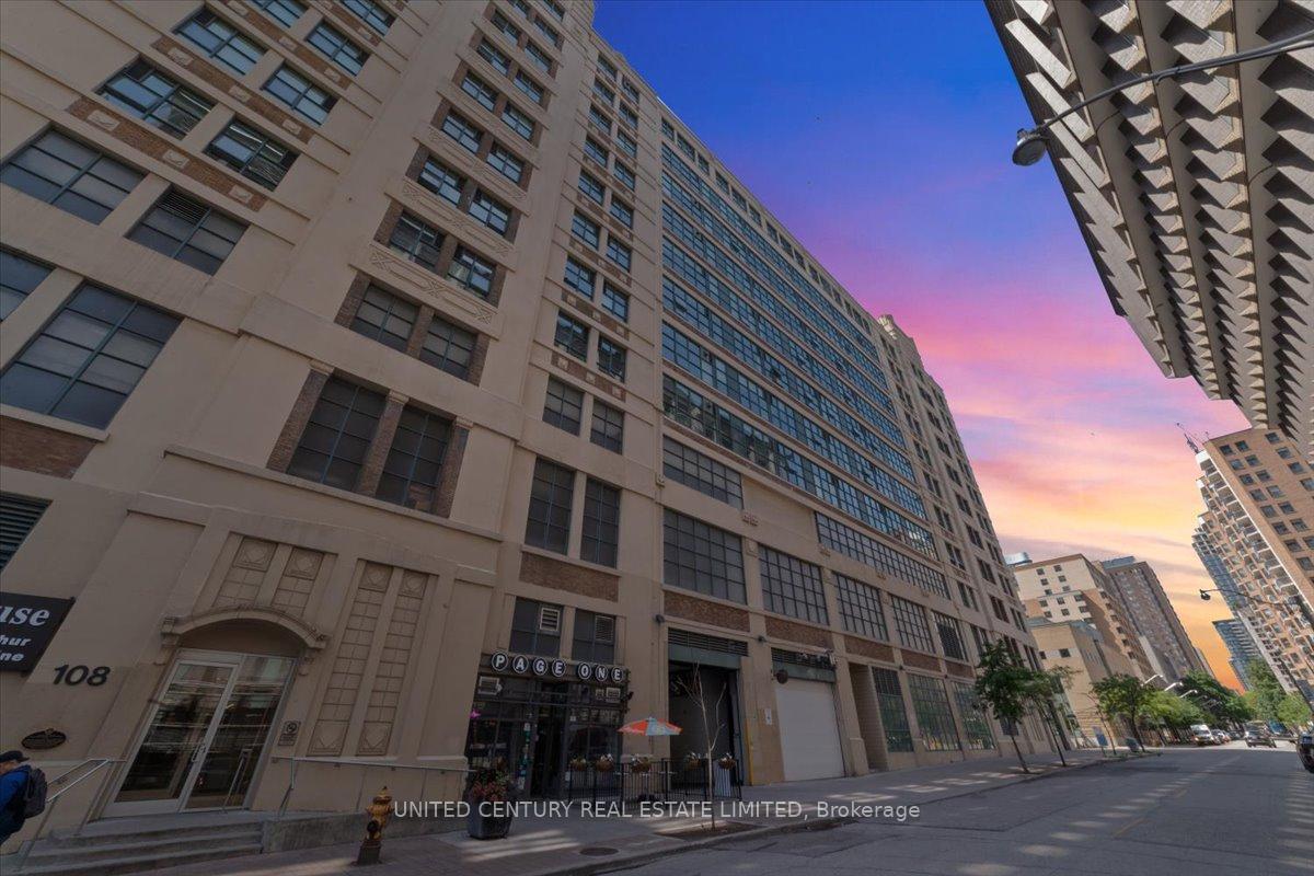 3 Bedrooms Condo at 155 Dalhousie,  Toronto For sale