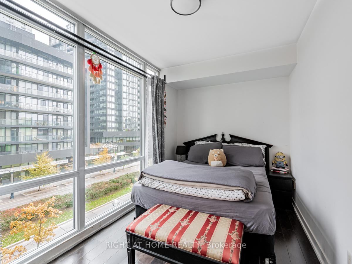 1 Bedroom Condo at 170 Fort York, Toronto For sale