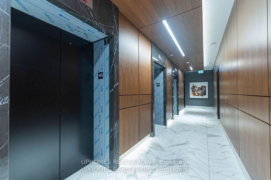 1 Bedroom Condo at 327 King,  Toronto For sale