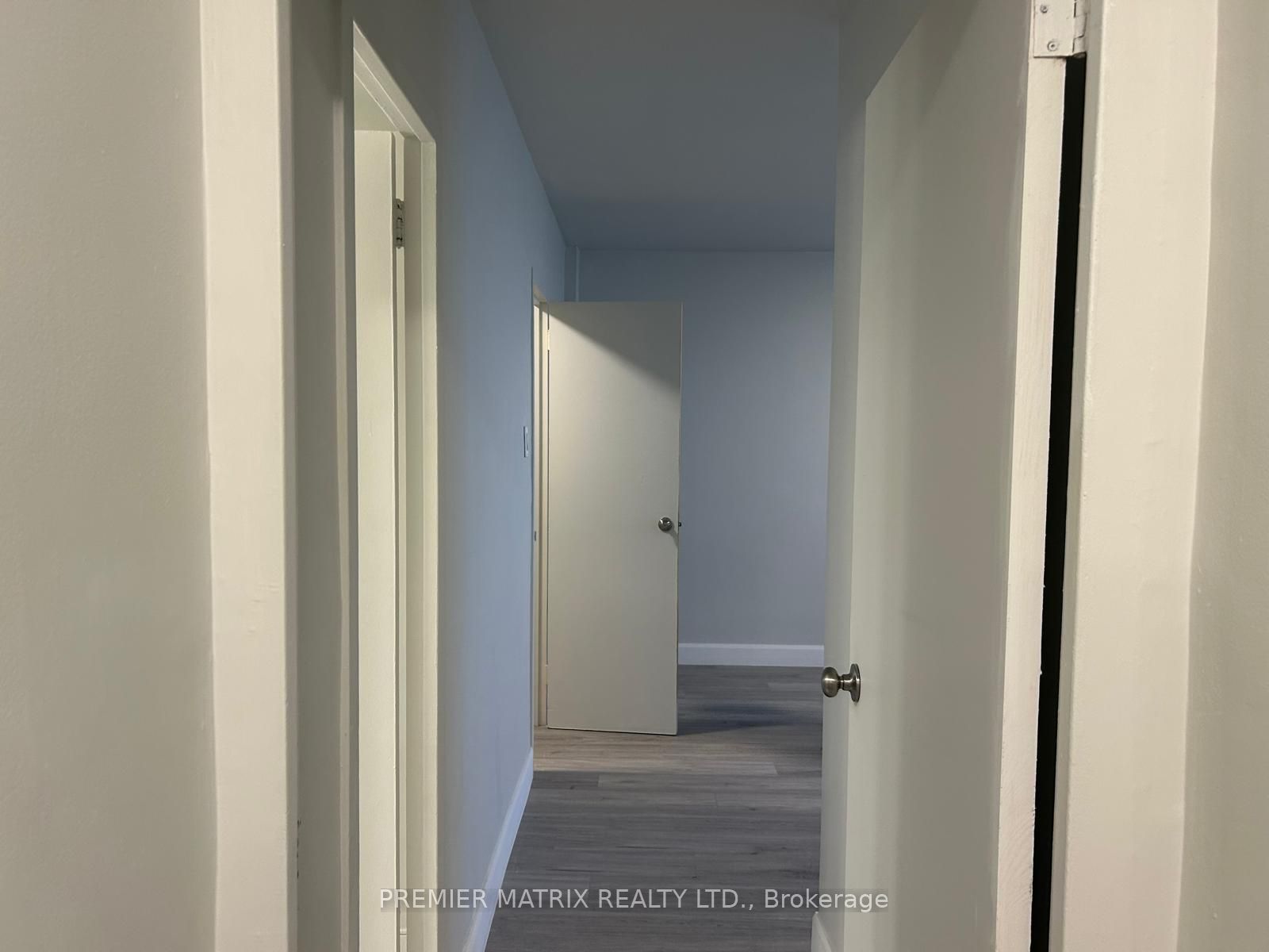 65 Thorncliffe Park Drive, #1404
