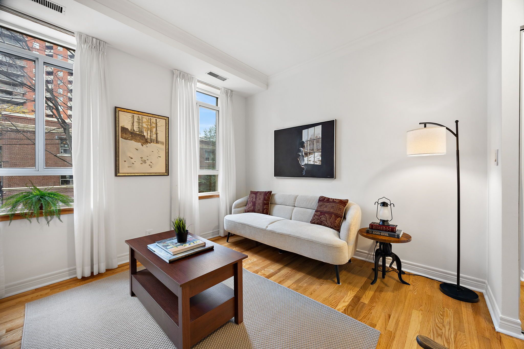 135 Maitland Street W 205