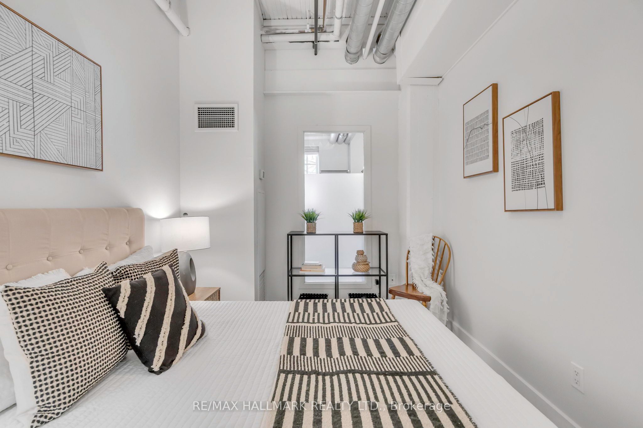183 Dovercourt Road, #106